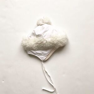 Vintage Fredrikson Pom bonnet no size looks 12-24m